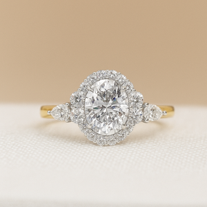 Anillo de Compromiso de Oro Blanco de 14K Original y Exclusivo con Moissanita Ovalada de 6x7.50mm, Certificado IGI, para Fiesta - Product Image 6