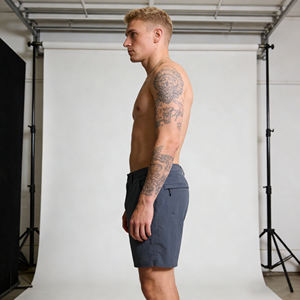 Shorts cargo cómodos y elásticos para hombre, con bolsillo con cremallera, de secado rápido y transpirables para entrenamiento diario. - Product Image 3