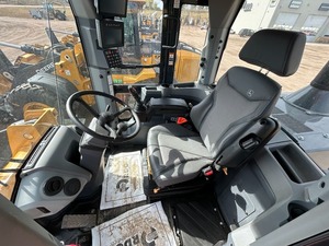 Chargeuse sur pneus 4x4 544P 2024 Z003705 – Équipement lourd fourni directement par l'usine - Product Image 5