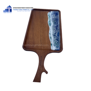 Planche à découper en bois Thanh Tung Thinh, forme rectangulaire, avec poignée et design océanique en résine, fabriquée au Vietnam - Product Image 4