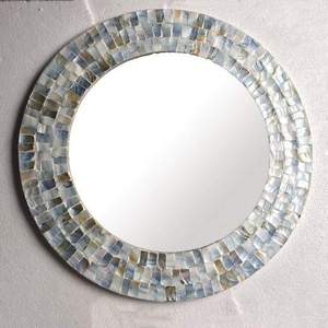 Miroir mural unique en mosaïque de coquillages nacrés ronds pour la décoration de meubles haut de gamme et d'hôtels - Product Image 3