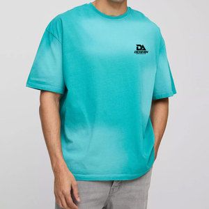 T-shirts légers pour hommes au quotidien, avec tissu respirant, coupe confortable et style urbain élégant - Product Image 1