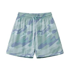 Shorts en maille respirante en polyester au-dessus du genou, imprimé camouflage bleu clair, pour le basketball, la gym, l'entraînement, le streetwear - Product Image 1