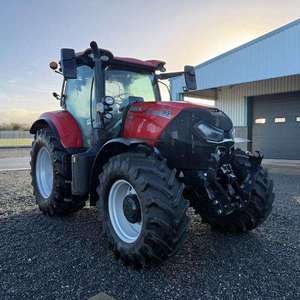 รถแทรกเตอร์ Case IH สีแดง ขับเคลื่อน 4 ล้อ พร้อมที่ตักด้านหน้า รถแทรกเตอร์สำหรับฟาร์มขนาดเล็ก - Product Image 3