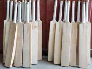 Bate de Críquet de Madera de Sauce Inglés Más Vendido, Deportes y Entretenimiento, Hardball 2026, Bate de Críquet con el Mejor Diseño, Servicio OEM - Product Image 1