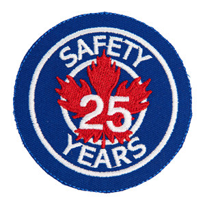 Patch brodé personnalisé - Patch thermocollant en gros avec nom, lettre et logo découpé au laser - Product Image 1