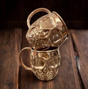 Mug à Moscow Mule en cuivre avec motif squelette martelé, style gothique, vaisselle de bar - Product Image 1