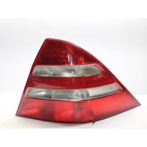 ไฟท้ายซ้าย (ด้านนอก/ด้านคนขับ) สำหรับรถเบนซ์ S-class มือสอง รุ่น A2208200264 - Product Image 1
