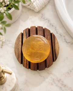 Porte-savon en bois artisanal de qualité supérieure, accessoire de salle de bain en bois naturel avec design de drainage pour la douche et le lavabo - Product Image 5