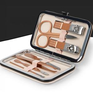 Ensemble de manucure et pédicure de qualité supérieure en 7 pièces, outils en acier au carbone, sac, coupe-ongles 10-en-1, cadeaux d'entreprise pour les personnes âgées, les adolescents, les tout-petits - Product Image 3