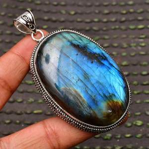 Colgante de Labradorita Hecho a Mano de Alta Calidad, Plata de Ley 925, Joyería de Piedras Preciosas Naturales para Mujer, Regalo al por Mayor - Product Image 1