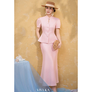 Blusa Elegante Rosa para Mujer con Cuello Mandarín y Abertura en el Escote, Estilo Peplum, para Oficina o Casual, Top Entallado, Tejido Liso Teñido Transpirable - Product Image 3