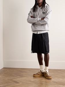 เสื้อฮู้ดดี้โอเวอร์ไซส์ทรงครอปคุณภาพสูงสำหรับทุกเพศ สไตล์ฤดูหนาว สีพื้น พิมพ์ลาย  แบบสวมหัว มีฮู้ด  รับสกรีนโลโก้ สไตล์ผู้ชาย - Product Image 3