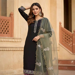Ensemble Kurti Palazzo Noir de Créateur avec Dupatta Brodé pour Femme – Tenue de Soirée Élégante, Costume Ethnique avec Broderies Zari et Fil - Product Image 1