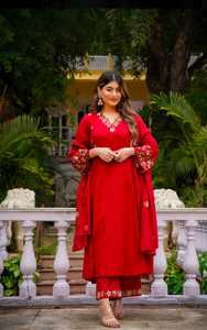 Conjunto de Traje Anarkali Elegante de Buena Calidad, Tela Suave, Atuendo Tradicional para Uso Festivo o en Bodas, en Venta - Product Image 5