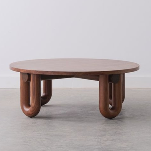 Mesa de Centro Redonda de Madera Sólida de Estilo Arquitectónico, Base Geométrica en Forma de Lazo, Mesa Escultural para Interiores de Lujo - Product Image 1