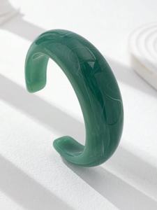 Brazalete de Resina Hecho a Mano, Diseño Único y Natural, Ancho y Grueso, Patrón de Remolino Verde y Azul, Joyería Artesanal de Resina - Product Image 4