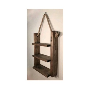 Porte-clés mural en bois raffiné, une pièce décorative pour la maison, conçu pour compléter les intérieurs résidentiels avec un rangement pratique et une touche esthétique. - Product Image 5
