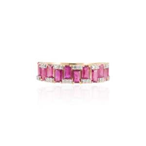 แหวนแต่งงานแบบครึ่งวงกลมประดับทับทิมและเพชรทองคำขาว 14K ปรับขนาดได้ - Product Image 3