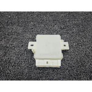 ECUs y Módulos de Computación Usados de Clase E 2129003704 - Product Image 2
