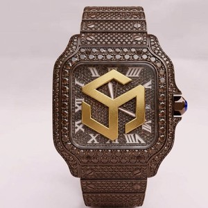 Reloj de cuarzo cuadrado de lujo, negro, con bisel de diamantes pavé, esfera negra, números romanos - Product Image 2