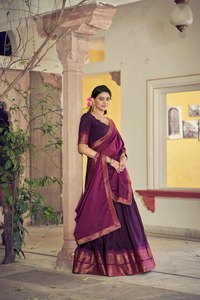 Lehenga Choli de diseñador Zari con tejido en relieve y delicados detalles de encaje en algodón, listo para usar. - Product Image 2