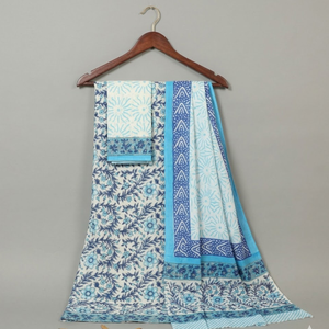 Traje Punjabi Profesional Blanco y Azul |   Conjunto de Kurti y Pijama con Estampado Floral Hecho a Mano con Borde |   Maestro de la confección de sarongs indios - Product Image 3