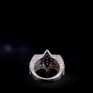 Élégante bague en argent sterling sertie de moissanite plaquée or, classique, pour mariée, promesse, fiançailles, anniversaire, bijoux fins - Product Image 1