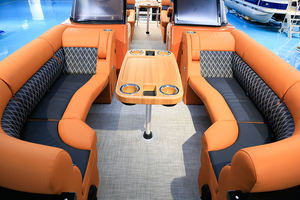 เรือโป๊ะไฟเบอร์กลาสคุณภาพสูง รุ่น Kinocean S-22A ปี 2026 พร้อมโครงโค้งไฟฟ้าและโต๊ะ สำหรับครอบครัวและกีฬาทางน้ำระดับพรีเมียม - Product Image 3