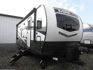 Off Road Camper Trailer Mobile Home <b>Motorhome</b> <b>China</b> Origin Lightweight Durable For Adventure Camping - Product Image 1