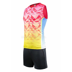 Uniforme de volley-ball conçu en matériau léger et doux avec propriétés d'évacuation de l'humidité, adapté à un usage sportif - Product Image 3