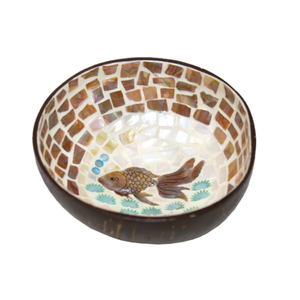 Bol en coquille de noix de coco polie artisanale de grande taille avec motifs de poissons et de lotus en nacre, provenant d'une usine du Vietnam - Product Image 2