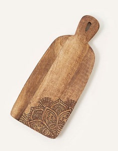 Tabla de Cortar Artesanal de Madera de Acacia con Diseño de Bandeja Alargada, Motivo de Uva Esculpido a Mano, Plato de Servir Duradero y Seguro para Alimentos - Product Image 6
