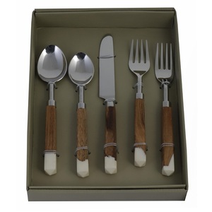 ชุดช้อนส้อมสแตนเลสคุณภาพสูงพร้อมด้ามจับเรซิ่นสวยงาม ช้อน ส้อม มีด 5 ชิ้น ชุดอุปกรณ์รับประทานอาหาร - Product Image 2