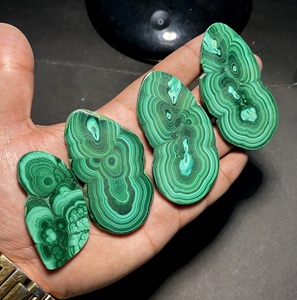 Plaque de malachite naturelle polie, pierre précieuse de malachite verte polie des deux côtés, fabricant et fournisseur en gros - Product Image 3