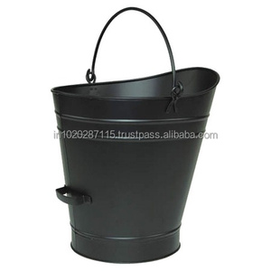 Grand seau à charbon en fer traditionnel pour cheminée domestique conçu avec une poignée en métal robuste et un look antique élégant - Product Image 5