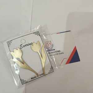 Juego de Aretes de Latón Chapado en Oro Hechos a Mano con un Nuevo Diseño Elegante, Elaborados por Artesanos Indios con un Acabado Dorado Atractivo - Product Image 4