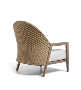 Fauteuil moderne en teck massif avec rotin synthétique et coussin pour usage extérieur, villa et hôtel - Product Image 5