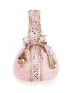 Bolso Potli de Seda Color Durazno con Diseño Único, Bordado Floral Dorado Zardosi, Bolso de Mano Étnico con Cordón para Mujer, para Bodas y Eventos - Product Image 5