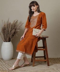 Kurti en rayonne fantaisie avec broderie, tenue de fête, prix de gros, vêtement ethnique, orange - Product Image 1