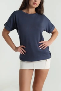 T-shirt à col roulé uni pour femme EVER GLOW, coupe classique, manches courtes, 100% coton, respirant, anti-UV, anti-rides, séchage rapide - Product Image 4