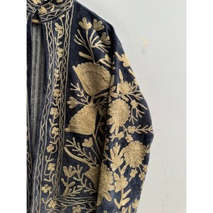 Elegant <b>Quilted</b> Velvet Bomber Jacket Gold Floral Embroidery Mandarin Collar Full Sleeve Winter Women's Boho Style Reversible - Product Image 4