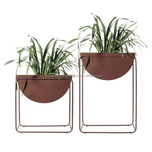 Decoraciones de boda de lujo Macetas y jardineras Metal y productos de venta caliente para el hogar Jardín Oficina Decorativo DE LA India - Product Image 6