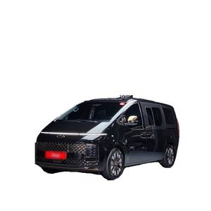 Hyundai Staria 4WD Lounge de 7 Plazas, Modelo Noviembre 2023, 43,306 km, Emisión Euro V, Diésel, Caja de Cambios Automática, Asientos de Cuero Traseros - Product Image 1