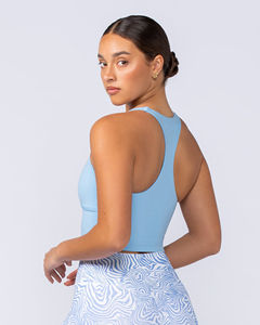 Débardeur tricoté respirant personnalisé pour femme avec logo frontal, style sportif pour le yoga - Product Image 4