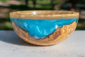 ชามไม้เรซิ่นธรรมชาติรักษ์โลก ขัดเงาอย่างดี สำหรับเสิร์ฟสลัด งานเลี้ยง งานปาร์ตี้ ชามไม้เคลือบอีพ็อกซี่เรซิ่น - Product Image 6