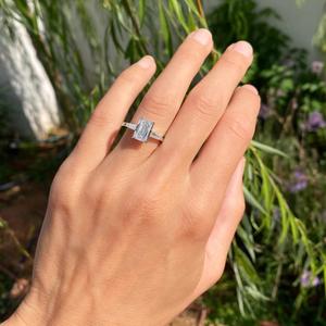 Anillo de Diamante de Corte Esmeralda de 2 Quilates Cultivado en Laboratorio, Oro Blanco de 14k con Baño de Rodio, Anillo de Compromiso, Boda, Fiesta, Engaste Pavé - Product Image 6