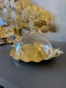 Magnifique présentoir à chocolats plaqué or avec couvercle en verre, idéal pour la présentation et les cadeaux de desserts et de bonbons pour les occasions spéciales - Product Image 5