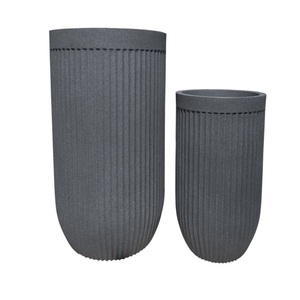 Vases décoratifs en métal faits à la main pour la maison et les mariages – Vases en fer forgé en gros, nouveauté du moment - Product Image 1