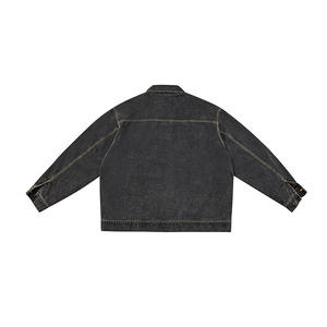 แจ็คเก็ตยีนส์สีดำสไตล์เรโทรสำหรับผู้ชาย พร้อมลายปะติดเก๋ไก๋ ทรงหลวม กระดุมปกเสื้อ แบรนด์ Haus Industries - Product Image 6